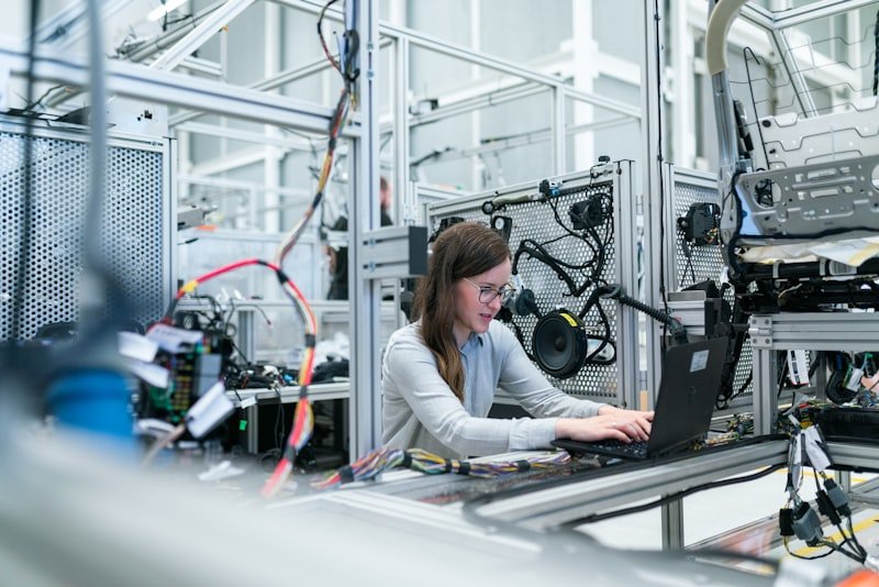 Manufacturing & Logistics